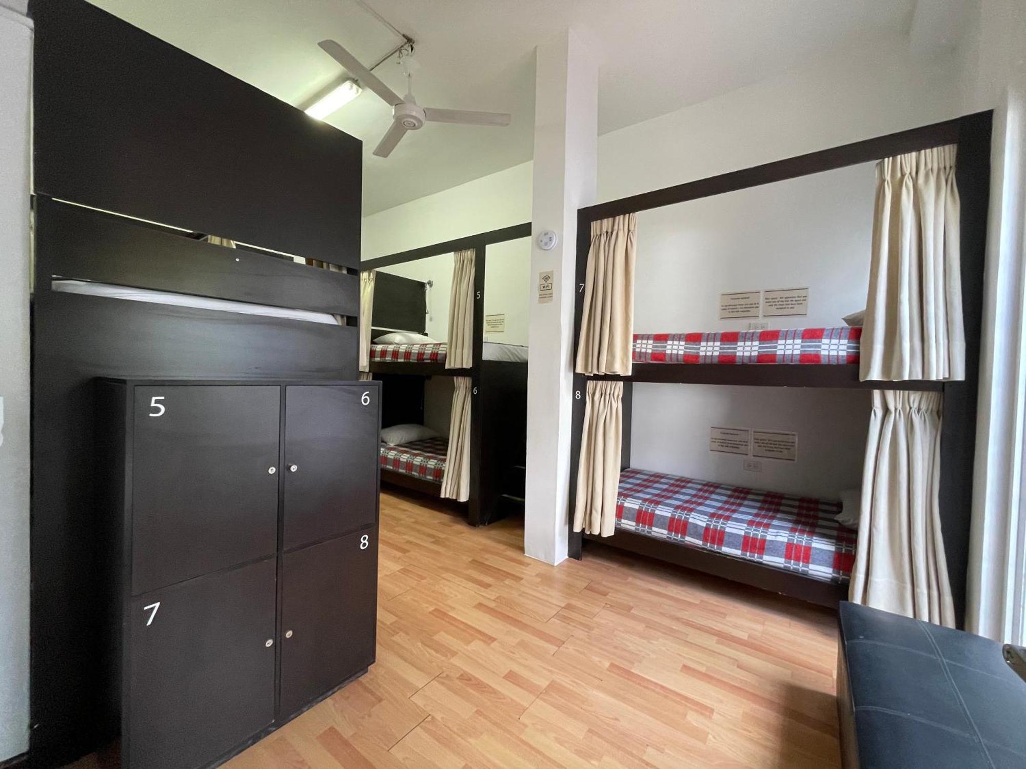 Hostal Lleras Calle 8 Медельїн Екстер'єр фото