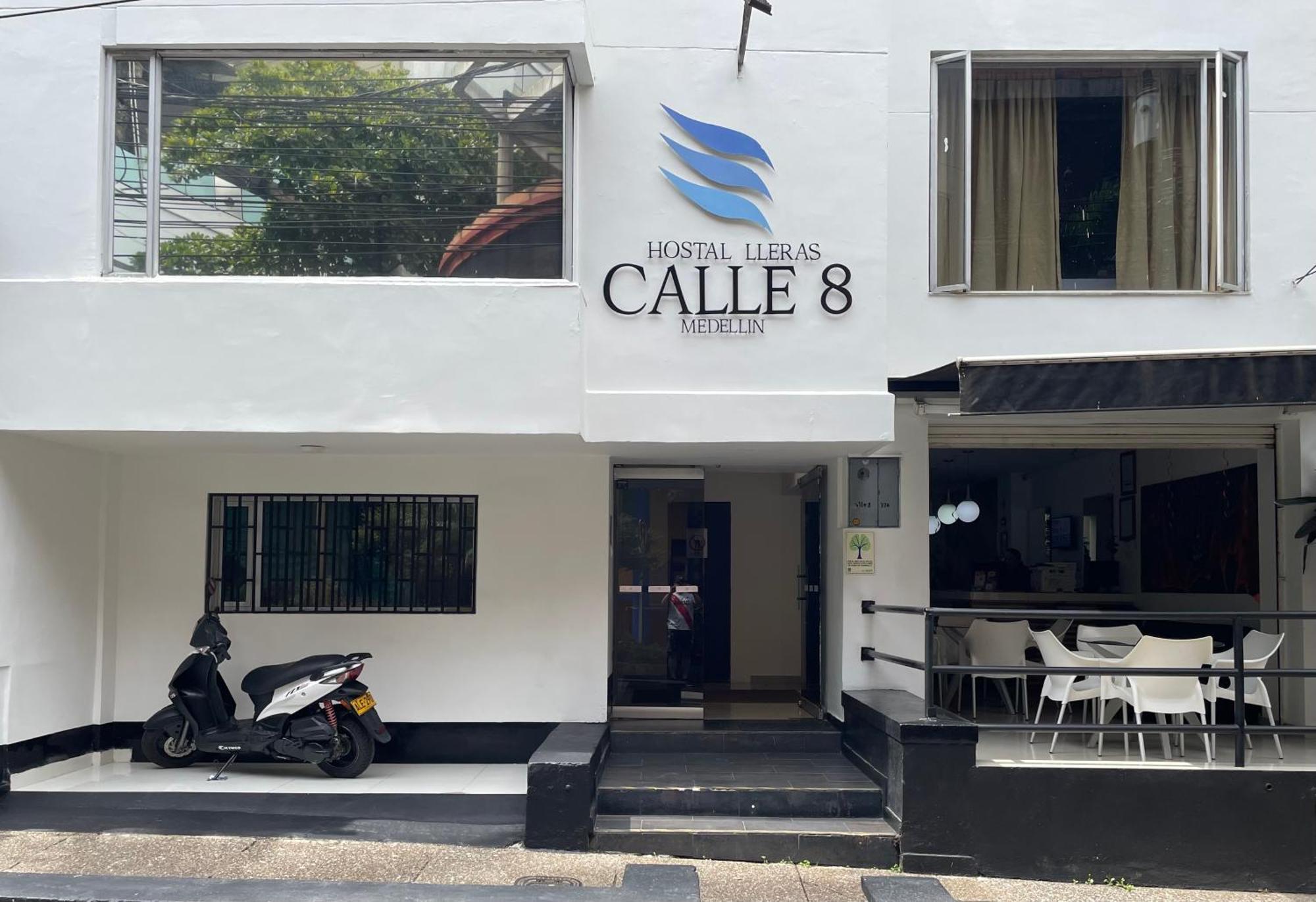 Hostal Lleras Calle 8 Медельїн Екстер'єр фото